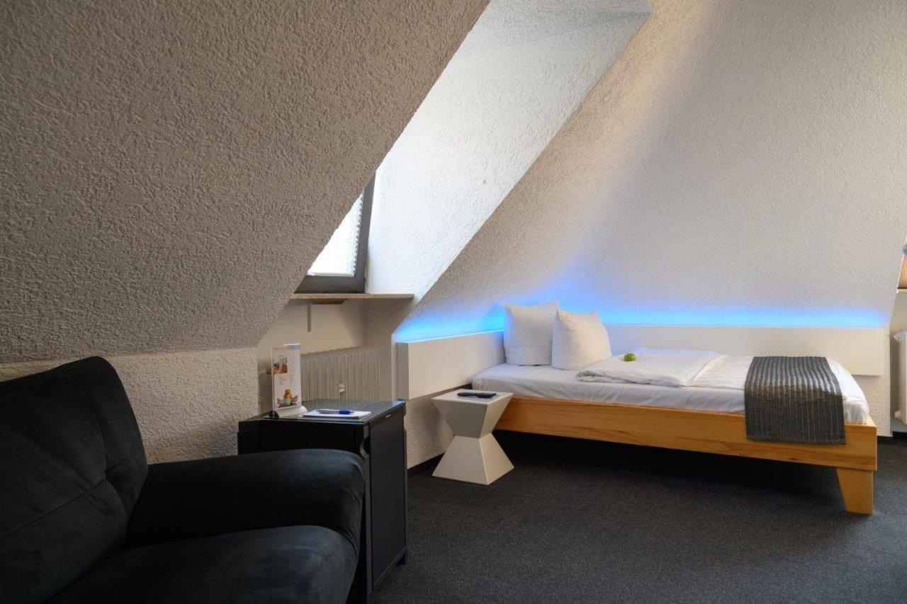 Hotel Heymann Кайзерслаутерн Екстериор снимка