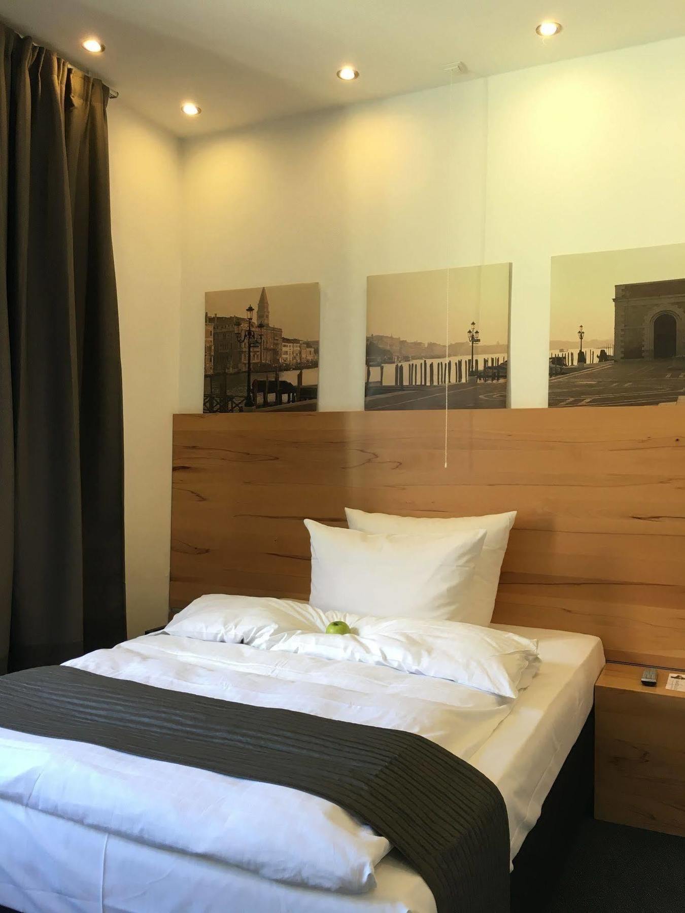 Hotel Heymann Кайзерслаутерн Екстериор снимка