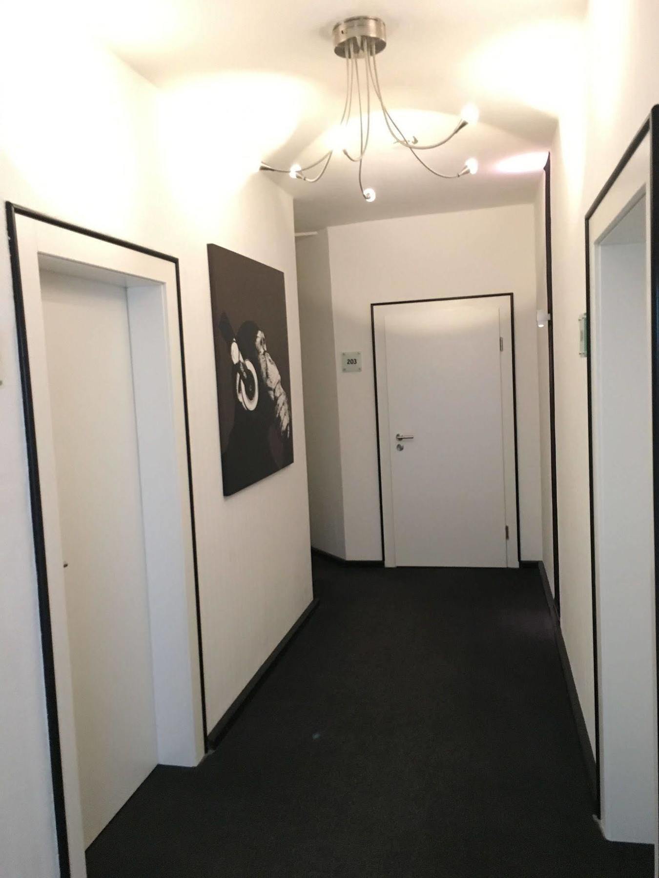 Hotel Heymann Кайзерслаутерн Екстериор снимка