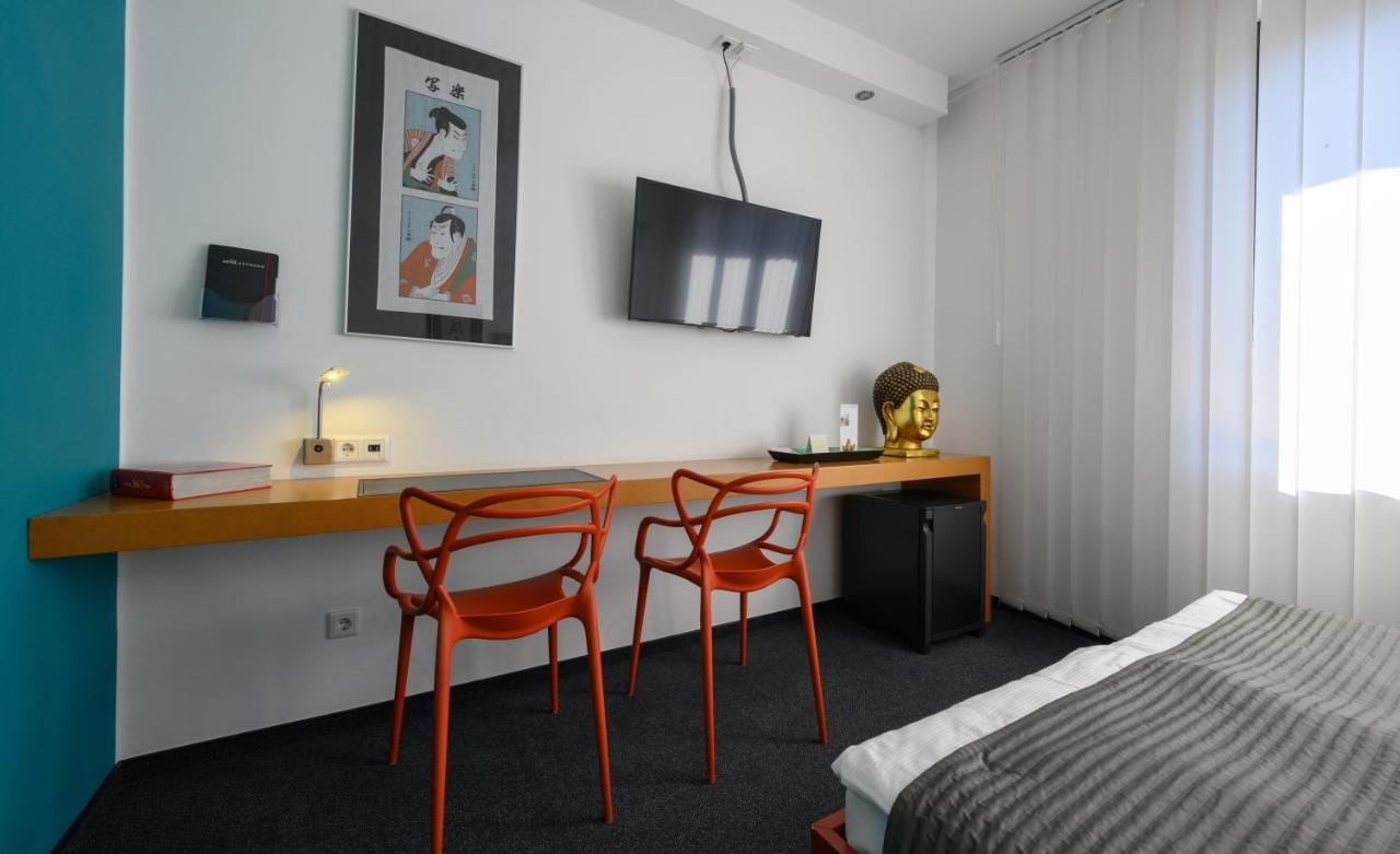 Hotel Heymann Кайзерслаутерн Екстериор снимка